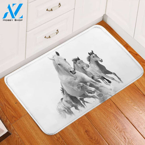 B&W Horses SW2055 Door Mat