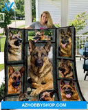 Dog Blanket - Gift Idea for Dog Lovers, Dog Dad Mom - German Shepherd Quilt Blanket V1