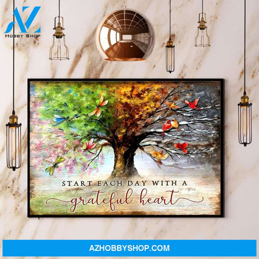 Dragonfly & Cardinal Star Each Day With A Grateful Heart Canvas And Poster, Wall Decor Visual Art