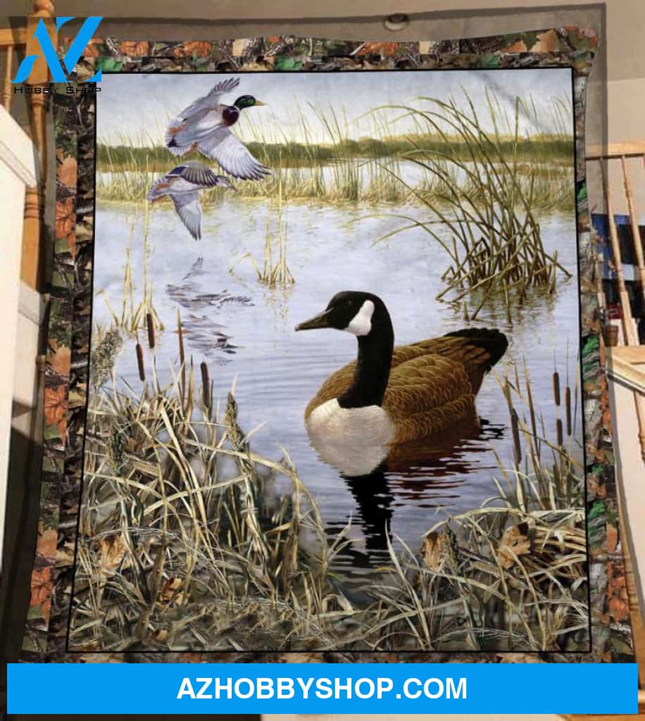 Duck Hunting Waterfowl Camouflage Fleece Blanket