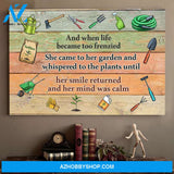 Famille Gift - Poster/Canvas - She Came To Her Garden