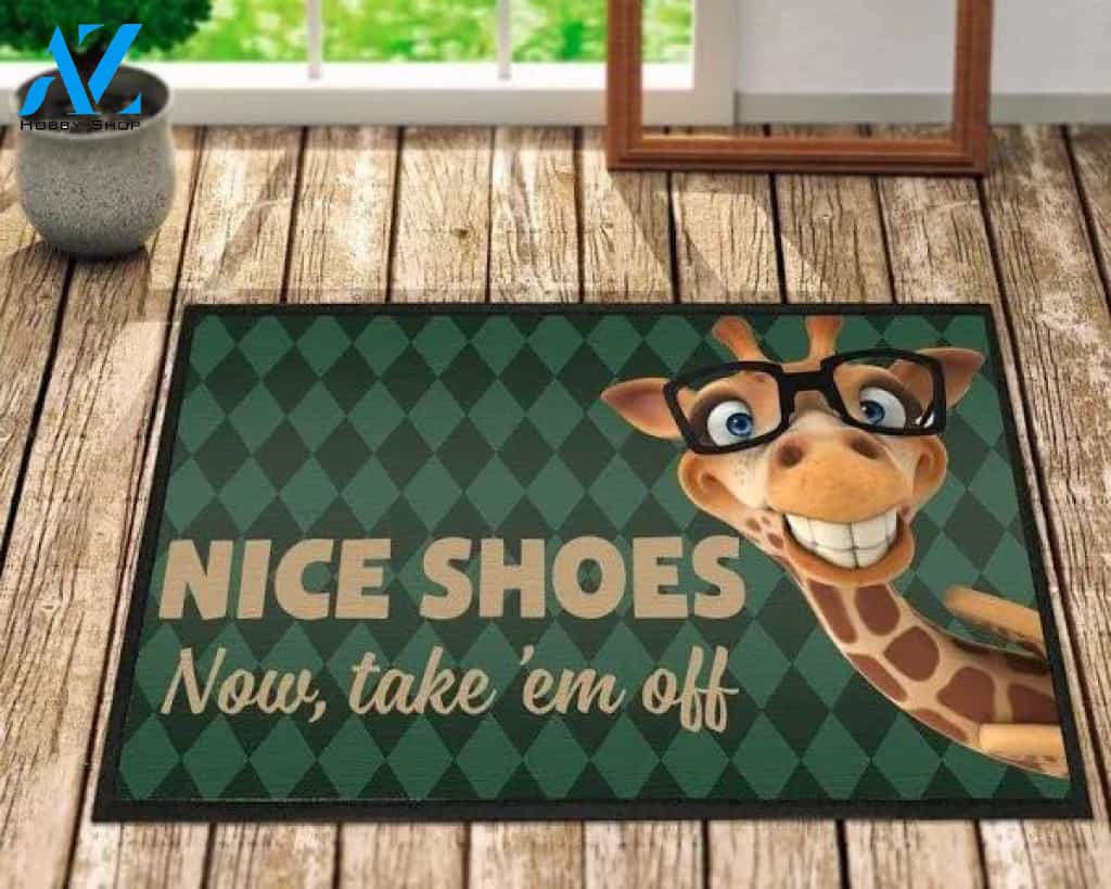 Giraffe doormat,giraffe door mat,giraffe lover mat,Nice shoe Doormat, cute giraffe, giraffe welcome mat