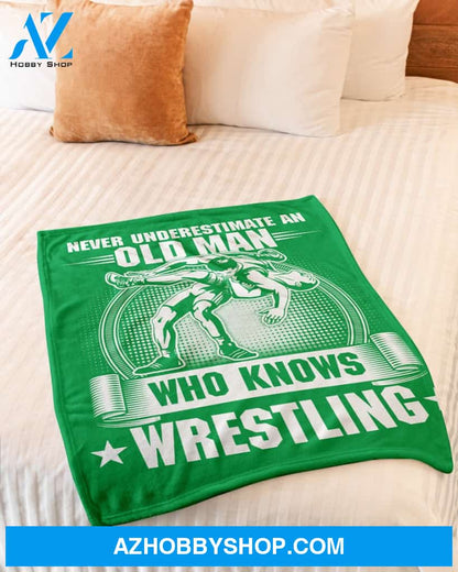 Green Blanket Old Man Knows Wrestling Fleece Blanket Home Decor Bedding Couch Sofa Soft And Comfy Cozy Gift For Wrestling Lovers