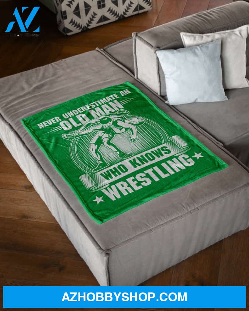 Green Blanket Old Man Knows Wrestling Fleece Blanket Home Decor Bedding Couch Sofa Soft And Comfy Cozy Gift For Wrestling Lovers