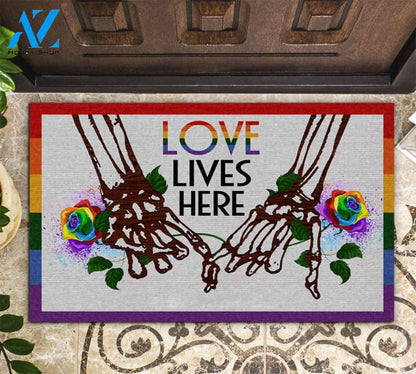 Halloween Love Lives Here Doormat Indoor And Outdoor Mat Entrance Rug Sweet Home Decor Housewarming Gift Gift For Friend Family Stem Feminist