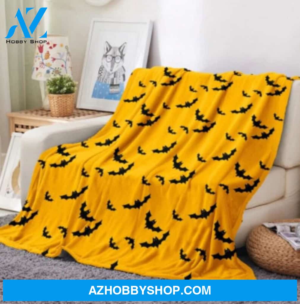 Halloween Pattern Bat Yellow Fleece Blanket Halloween Adult Blanket, Pumpkins Emotions Halloween,Trick or Treat Home Decor Bedding Couch Sofa Soft And Comfy Cozy
