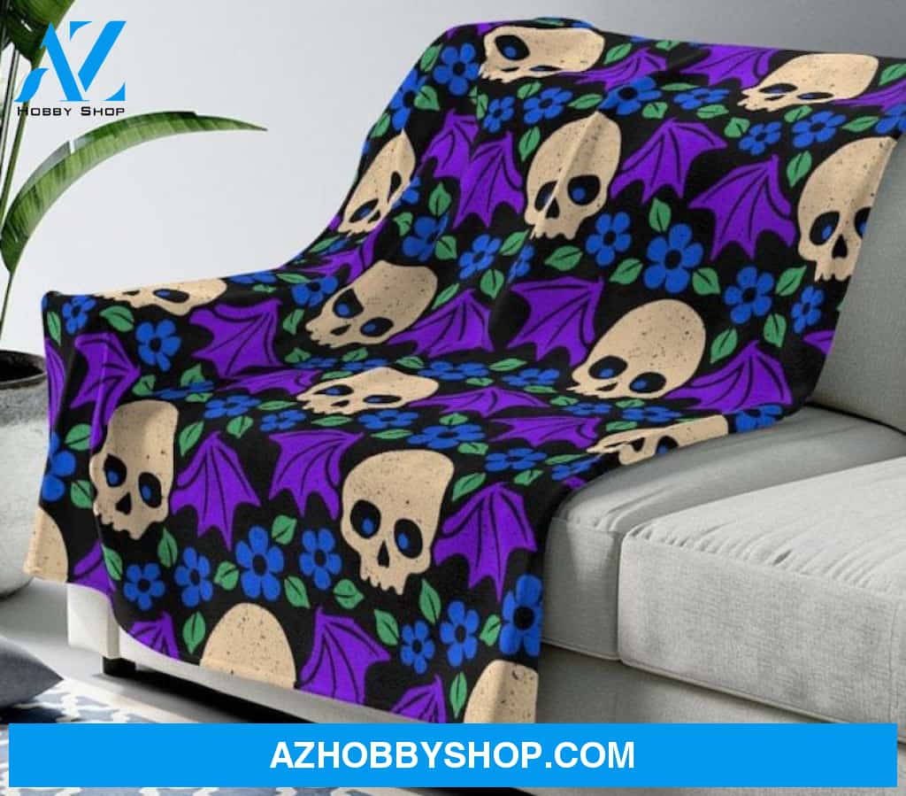 Halloween Skull And Purple Flower Fleece Blanket Halloween Adult Blanket, Pumpkins Emotions Halloween,Trick or Treat Home Decor Bedding Couch Sofa Soft And Comfy Cozy