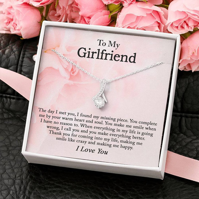 To My Girlfriend Necklace, Anniversary Gift for Girlfriend, Girlfriend Necklace, Girlfriend Birthday, Valentines Day Gift For Girlfriend, Alluring Beauty Necklace