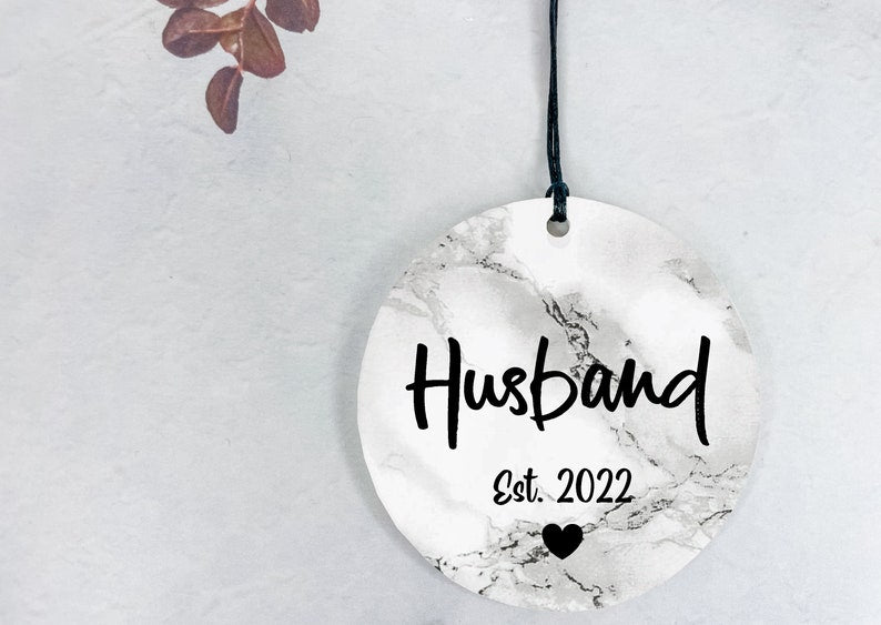 Anniversary Gift For Husband / Marble Personalised Ceramic Circle / Personalised Message On Back