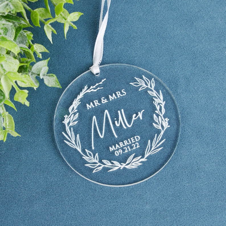 First Christmas Married Ornament,Wedding Ornament,Mr & Mrs Ornament,Custom Ornament,Newlywed Gifts,Wedding Keepsake,Christmas Gifts