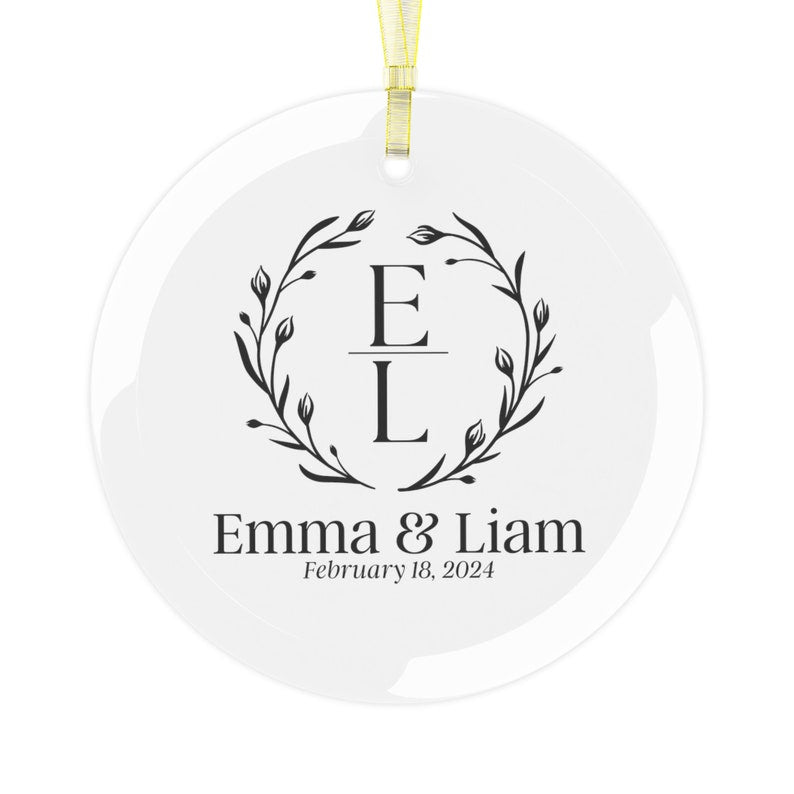 Monogrammed Wedding Glass Ornament Black Text / Personalised Wedding Hanging Ornament / Wedding Favours / Wedding Day Gift / Circle Ornament