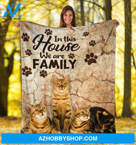 In This House We Are For Fleece Blanket Gift For Cat Lovers Home Decor Bedding Couch Sofa Soft And Comfy Cozy