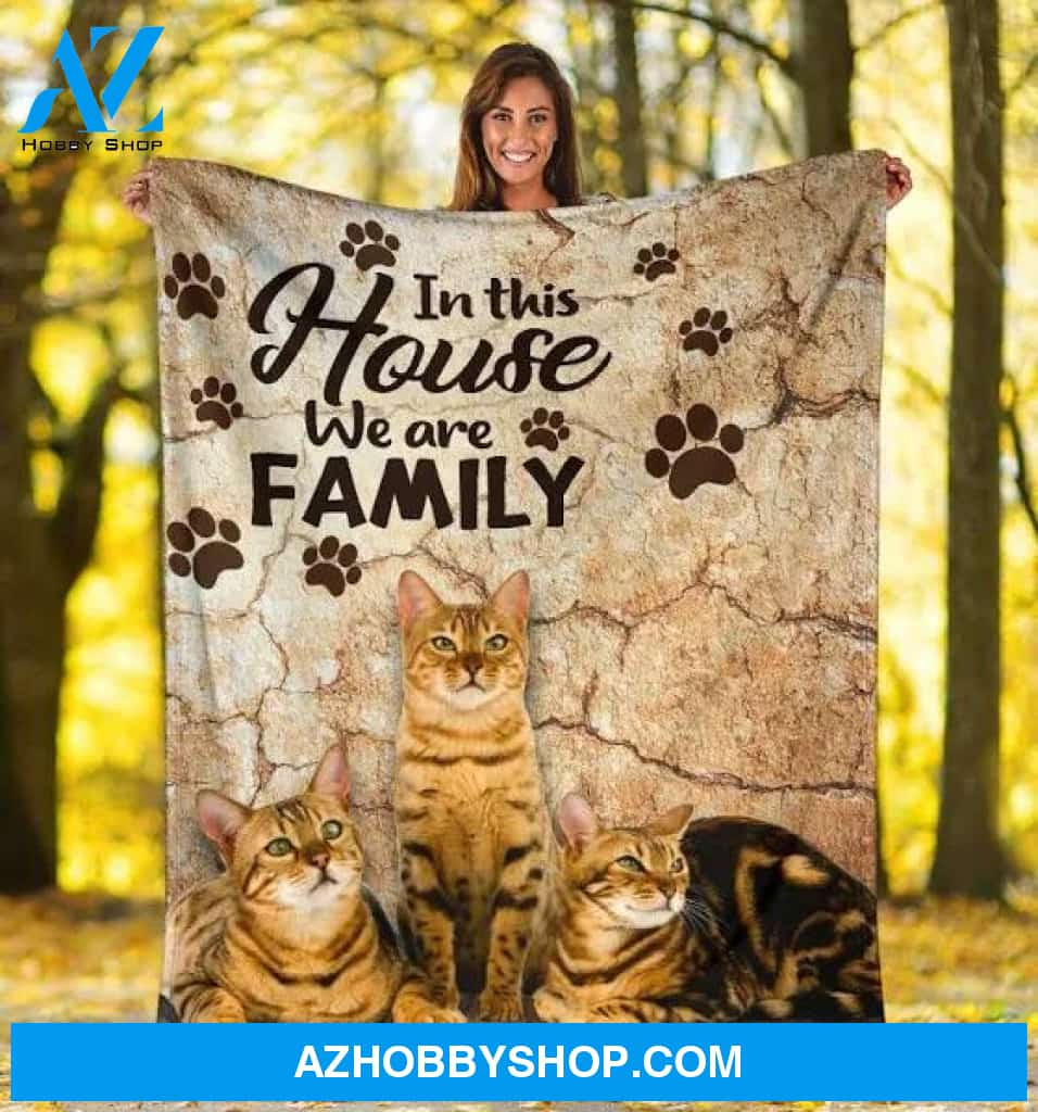 In This House We Are For Fleece Blanket Gift For Cat Lovers Home Decor Bedding Couch Sofa Soft And Comfy Cozy