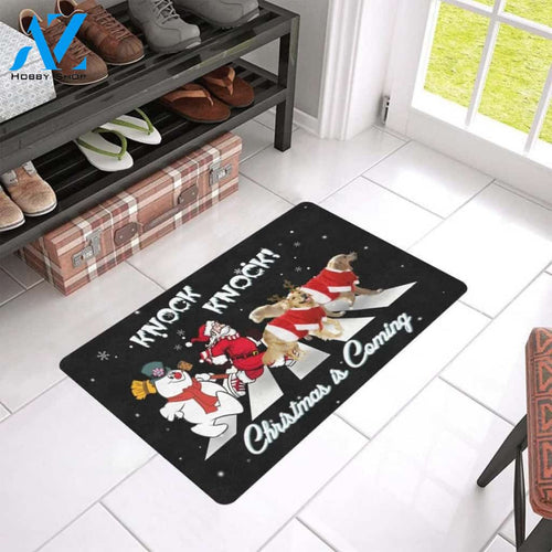 Knock Christmas Is Coming Golden Retriever Doormat