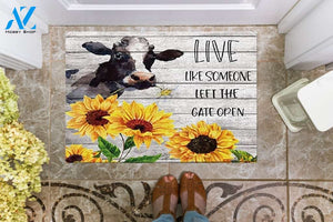 Live Like Someone Left The Gate Open Doormat Welcome Mat Housewarming Gift Home Decor Funny Doormat Best Gift Idea For Cow Lovers Gift For Farmer