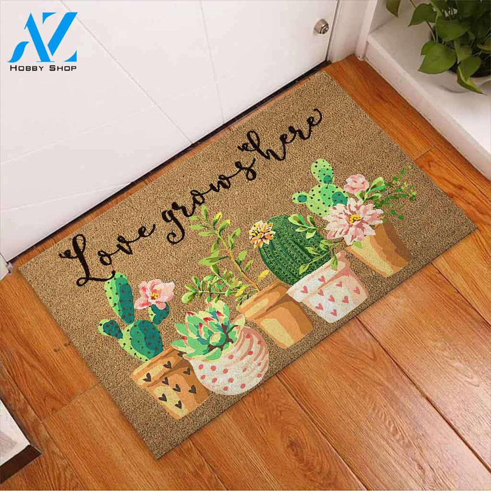 Love Grows Here - Cactus Coir Pattern Print Doormat