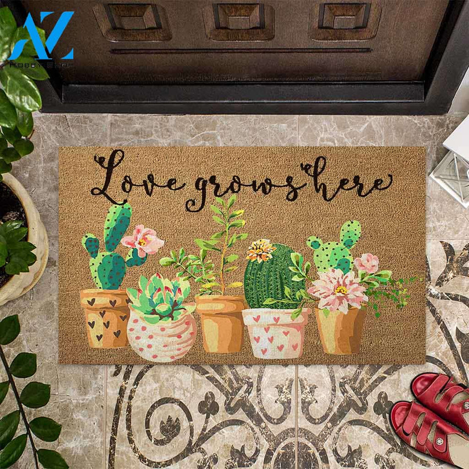 Love Grows Here - Cactus Coir Pattern Print Doormat