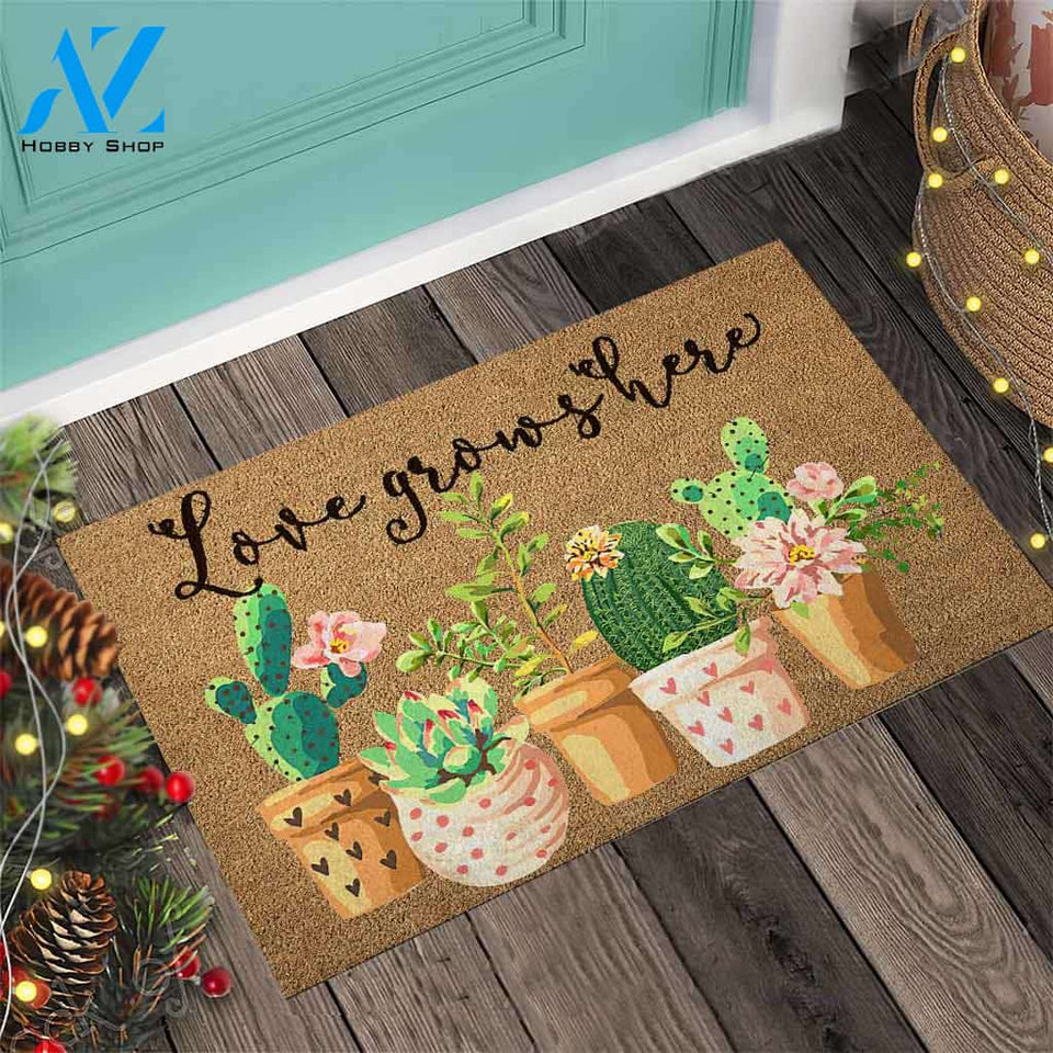 Love Grows Here - Cactus Coir Pattern Print Doormat
