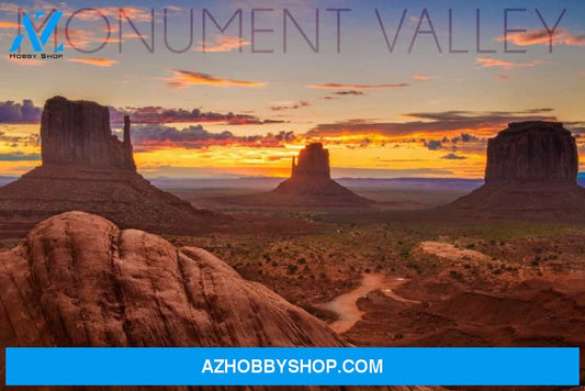 Monument Valley Utah - Colorful Sky
