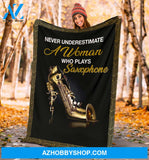 Never Underestimate A Woman Who Plays Saxophone Blanket Gift For Saxophone Lovers Birthday Gift Home Decor Bedding Couch Sofa Soft and Comfy Cozy