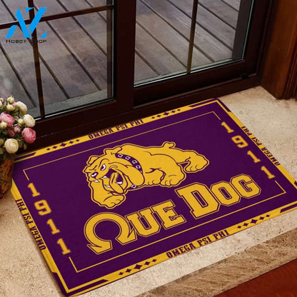 Omega Psi Phi 1911 Que Dog Doormat