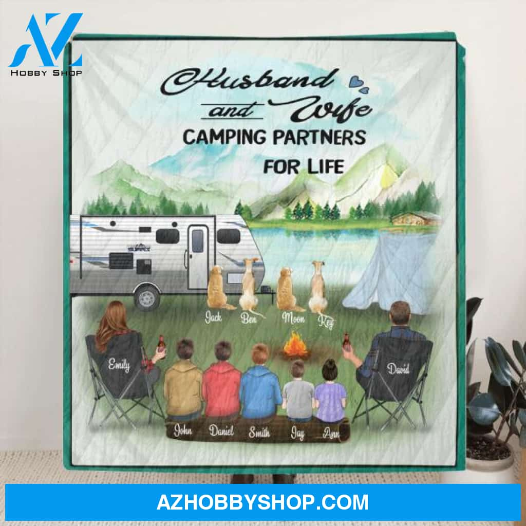 Personalized Camping Quilt Blanket, Gift Idea For The Whole Family - Parents with 3 Teens, 2 Kids and 4 Dogs