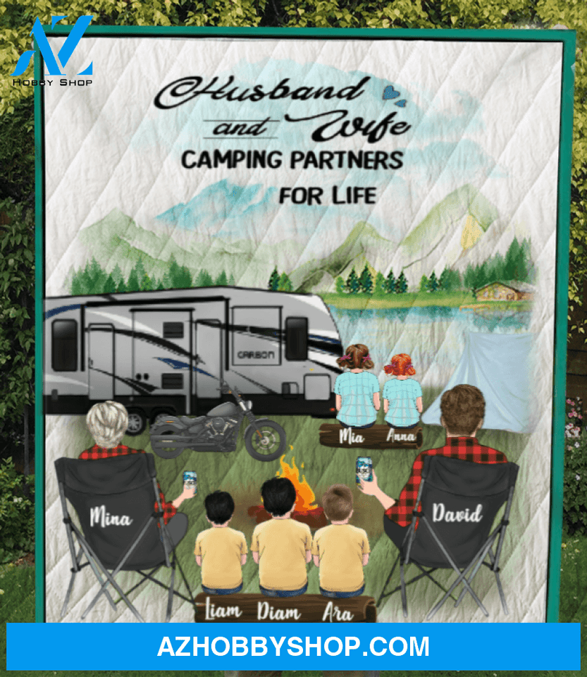 Personalized Camping Quilt Blanket Gift Idea For The Whole Family - Parents & 5 Kids camping quilt