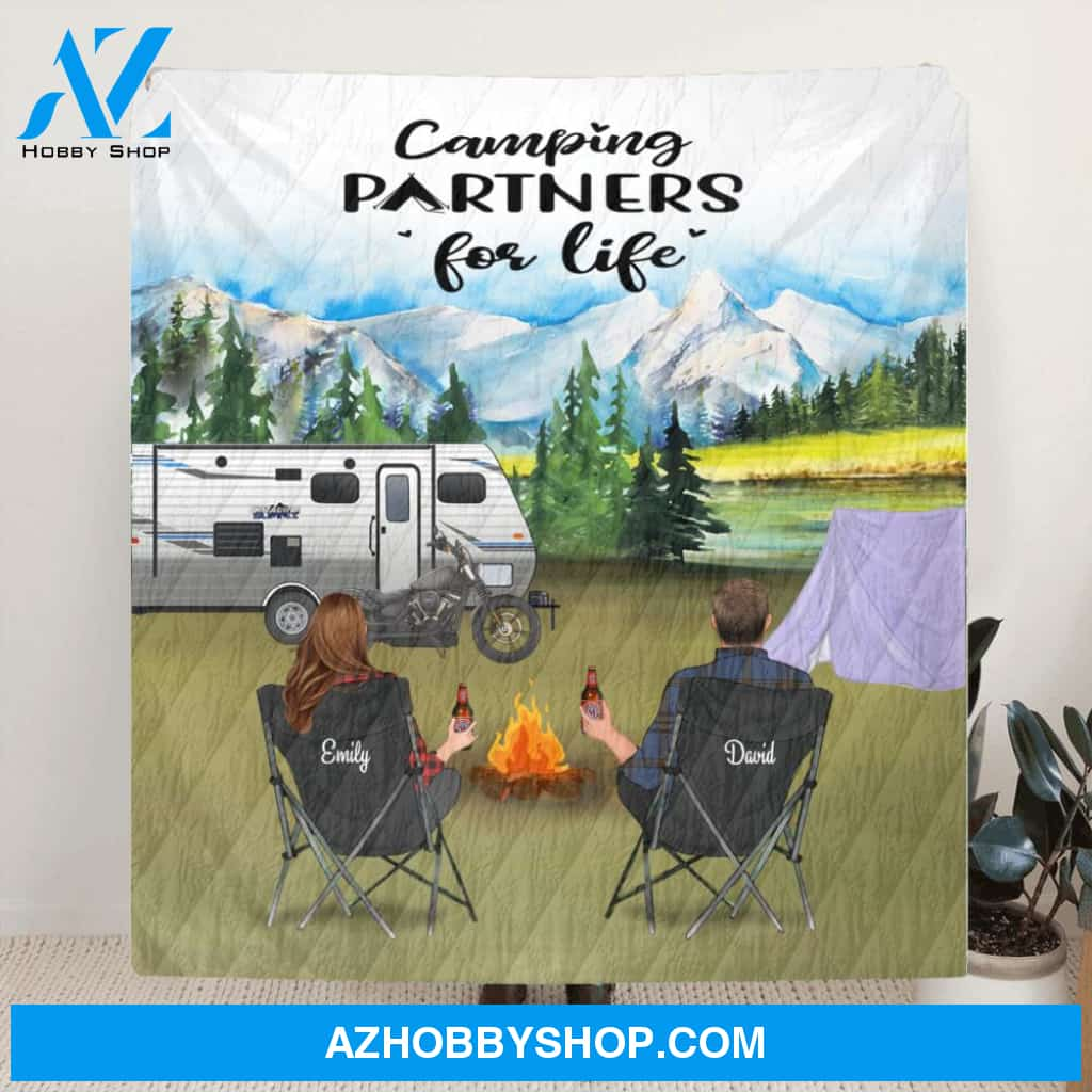 Personalized Camping Quilt Blanket, Gift Idea For The Whole Family - Couple/ Parents with Upto 4 Kids and 3 Pets