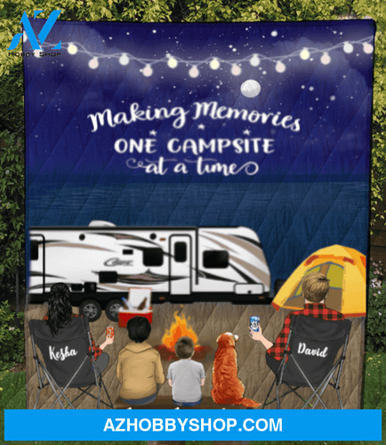 Personalized camping quilt blanket gift idea for the whole family - Parents, 1 Teen, 1 Kid & 1 Pet night beach camping Quilt