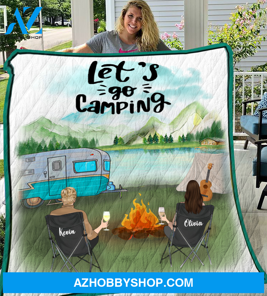 Personalized camping blanket gift idea for couple, family, camping lovers - Couple with drinks camping quilt V2