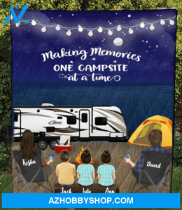 Personalized Camping Blanket Gift Idea For The Whole Family - Parents & 3 Kids Family Night Beach Camping Quilt Blanket