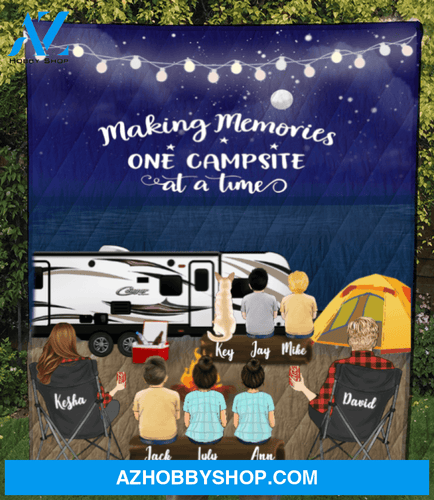 Personalized cat, dog & owners blanket gift idea for the whole family - Parents with 5 kids & 1 pet night beach camping quilt blanket