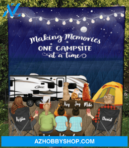 Personalized cat, dog & owners camping blanket gift idea for the whole family - Parents with 1 Teen, 2 Kids & 3 Pets night beach camping quilt blanket