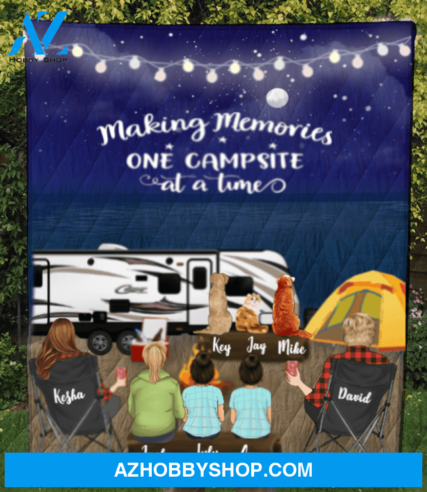 Personalized cat, dog & owners camping blanket gift idea for the whole family - Parents with 1 Teen, 2 Kids & 3 Pets night beach camping quilt blanket
