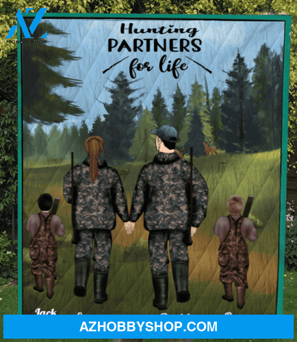 Personalized Family Blanket, gift idea for the whole family, Hunting Family - Hunter Couple & 2 Kids Personalized Quilt Blanket