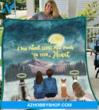 Personalized Gift For Couple Same Sex - Personalized Quilt Blanket - 2 Women & 3 Dogs Quilt Blanket - A true friend leaves paw prints on your heart