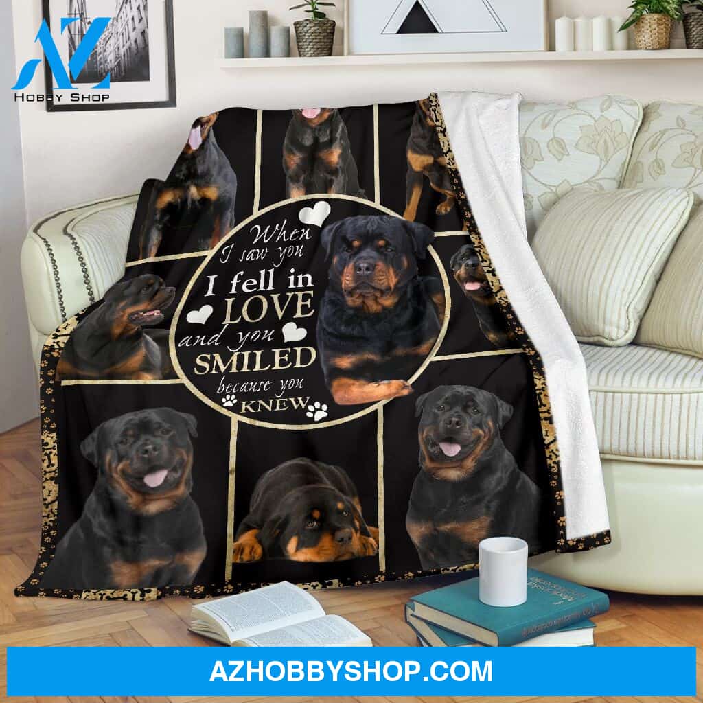 Rottweiler when i saw you i fell in love Fleece Blanket