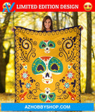 Smiling Skull, Fleece Blanket - Sherpa Blanket, Birthday Gift, Family Gift, Halloween Gift