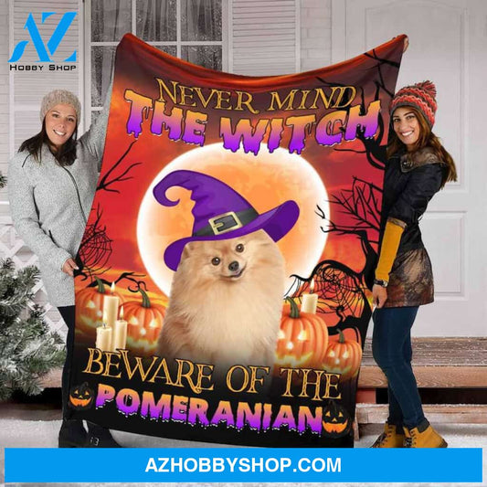 The Dog With The Witch Hat Fleece Blanket Beware Of The Pomeranian Gift For Family Birthday Friend Halloween Gift Home Decor Bedding Couch Sofa Soft and Comfy Cozy