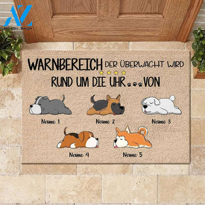 Warnbereich, der von den Hunden rund um die Uhr überwacht wird German - Funny Personalized Dog Doormat 