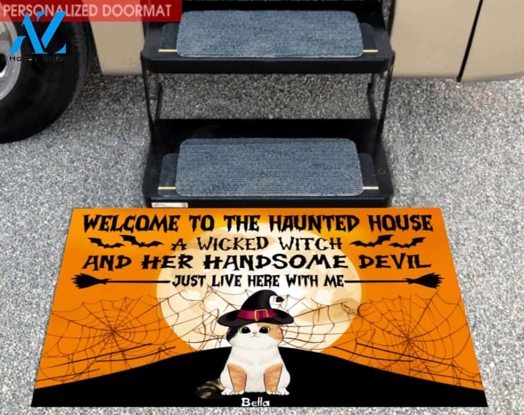 Welcome To The Haunted House Cat Halloween - Personalized Doormat