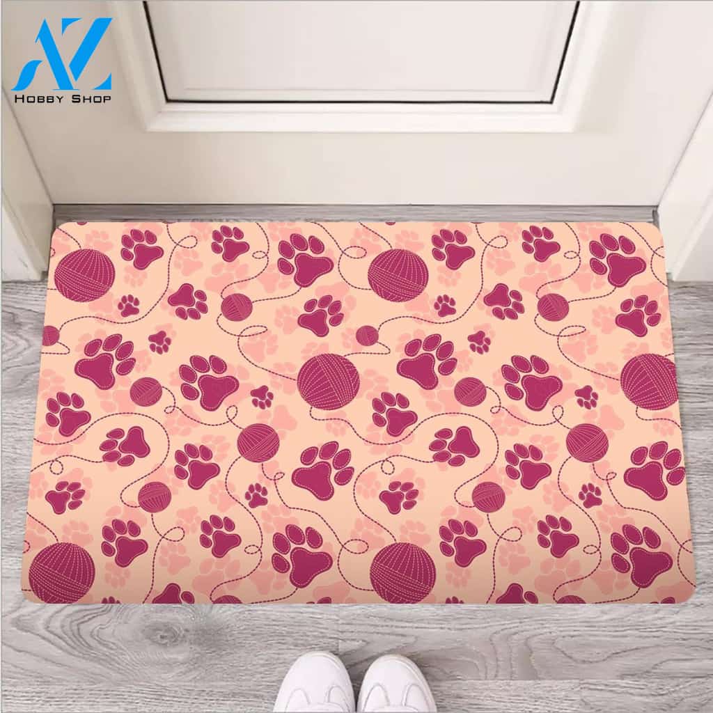 Yarn Paw Print Door Mat